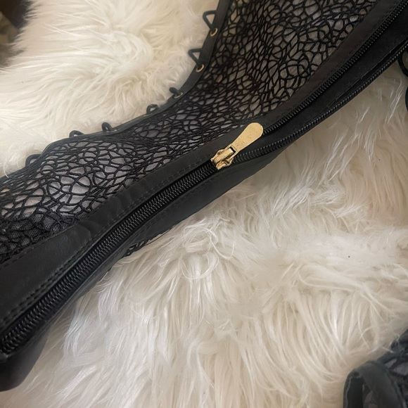 Boots - Picture 3 of 5